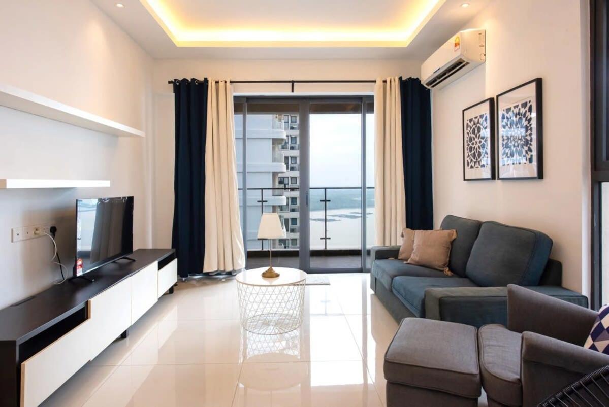 Comfy 3Br Apt In Danga Bay Free Parking Sea View Johor Bahru Eksteriør bilde