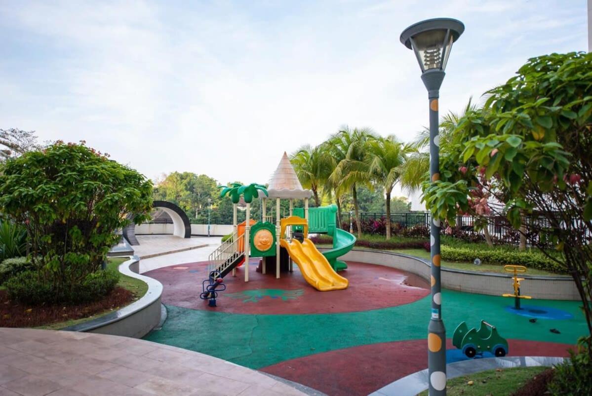 Comfy 3Br Apt In Danga Bay Free Parking Sea View Johor Bahru Eksteriør bilde