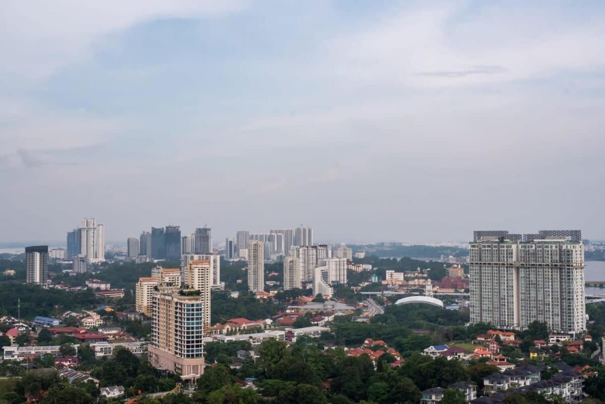Comfy 3Br Apt In Danga Bay Free Parking Sea View Johor Bahru Eksteriør bilde